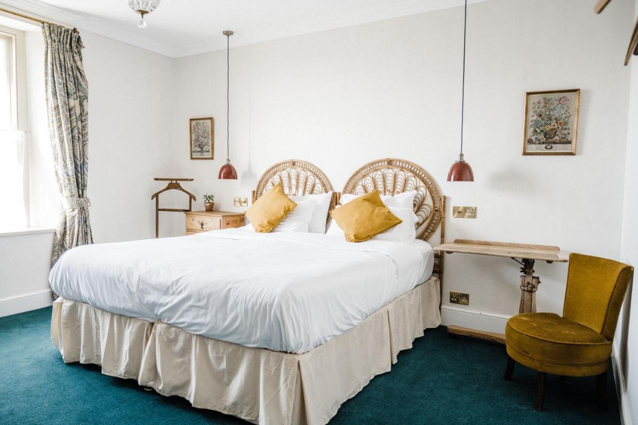 The Crooked Swan Hotel Crewkerne Eksteriør billede