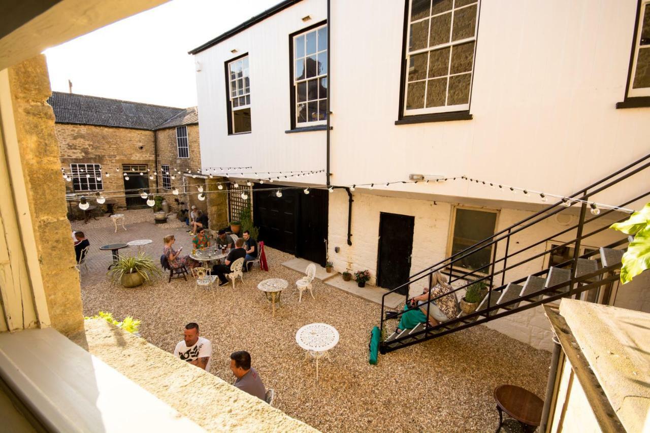 The Crooked Swan Hotel Crewkerne Eksteriør billede